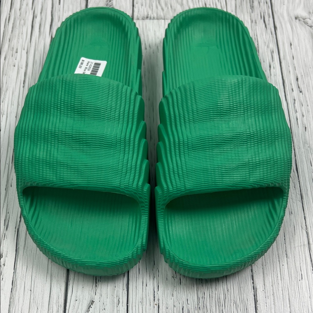 Adidas Adilette Slide sz 39 Green
